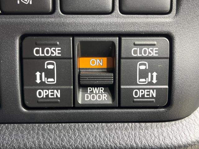 ヴォクシー ハイブリッドZS 煌 禁煙車 モデリスタエアロ 後席モニター BIG-X11型ナビ バックカメラ 両側電動ドア コーナーセンサー クルーズコントロール シートヒーター 寒冷地仕様 スマートキー LEDヘッド ETC(8枚目)