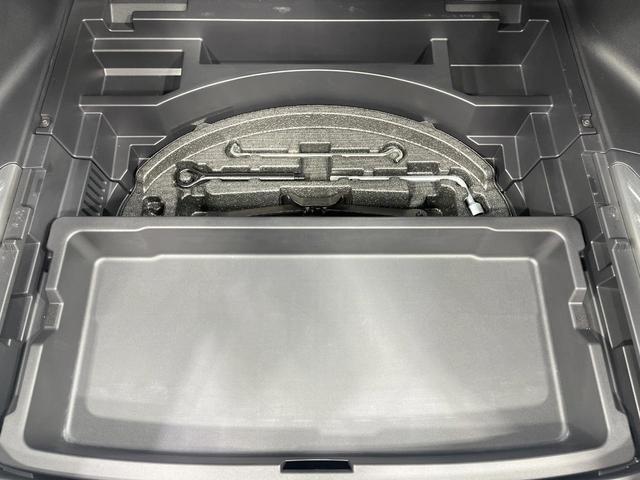 ハリアー Z レザーパッケージ 禁煙車 純正12型ナビ バックカメラ JBLサウンド ブラインドスポットモニター デジタルインナーミラー 電動リアゲート 前席シートエアコン コーナーセンサー スマートキー LEDヘッド ETC2.0(31枚目)