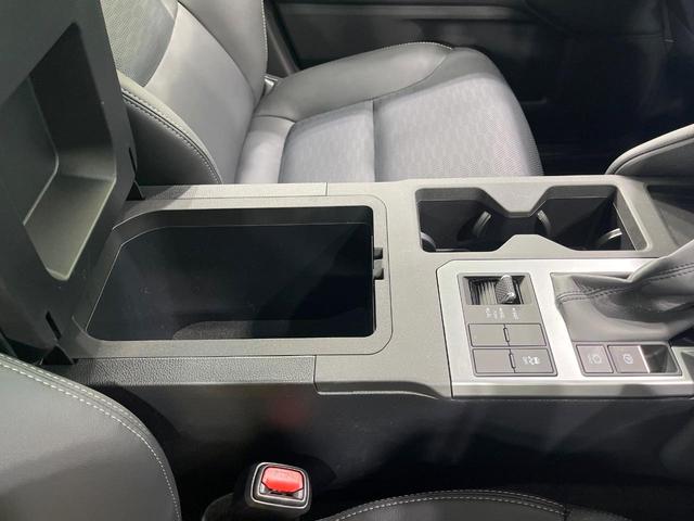 ランドクルーザー２５０ ＶＸ　禁煙車　サンルーフ　モデリスタエアロ　純正１２型ナビ　全周囲カメラ　フルセグ　デジタルインナーミラー　ブラインドスポットモニター　レーダークルーズ　電動リアゲート　前席シートエアコン（69枚目）