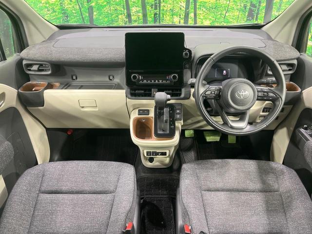 シエンタ Ｚ　禁煙車　純正１０型ナビ　全周囲カメラ　フルセグ　両側電動ドア　ブラインドスポットモニター　レーダークルーズ　セーフティセンス　コーナーセンサー　シートヒーター　ステアリングヒーター　ＥＴＣ（2枚目）