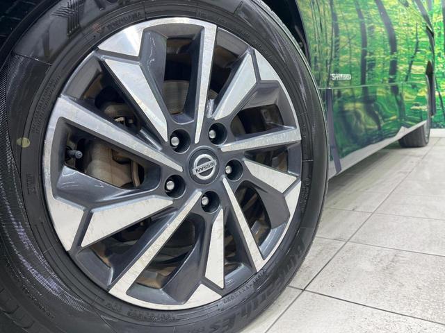 セレナ ハイウェイスターＶ　禁煙車　後席モニター　ＢＩＧ－Ｘ１０型ナビ　全周囲カメラ　フルセグ　セーフティバックＡ　プロパイロット　両側電動ドア　ブラインドスポットモニター　デジタルインナーミラー　コーナーセンサー　ＥＴＣ（16枚目）