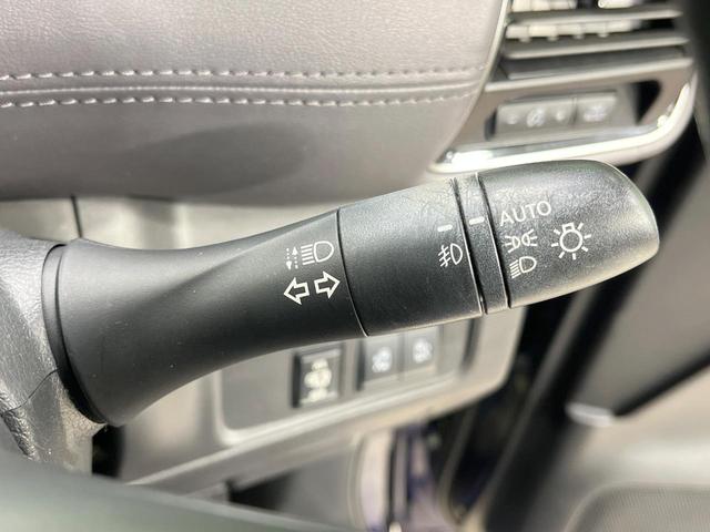 セレナ ハイウェイスターＶ　禁煙車　後席モニター　ＢＩＧ－Ｘ１０型ナビ　全周囲カメラ　フルセグ　セーフティバックＡ　プロパイロット　両側電動ドア　ブラインドスポットモニター　デジタルインナーミラー　コーナーセンサー　ＥＴＣ（43枚目）