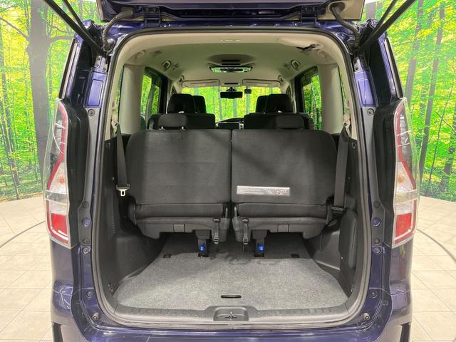 セレナ ハイウェイスターＶ　禁煙車　後席モニター　ＢＩＧ－Ｘ１０型ナビ　全周囲カメラ　フルセグ　セーフティバックＡ　プロパイロット　両側電動ドア　ブラインドスポットモニター　デジタルインナーミラー　コーナーセンサー　ＥＴＣ（56枚目）