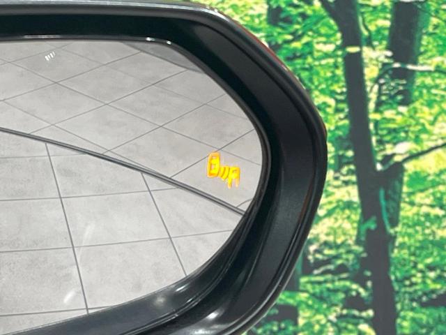 ヤリスクロス ハイブリッドZ 禁煙車 8型ナビ 全周囲カメラ フルセグ レーダークルーズ ブラインドスポットモニター 車線逸脱装置 ハーフレザーシート シートヒータ ステアリングヒーター LEDヘッド&フォグ ETC(5枚目)