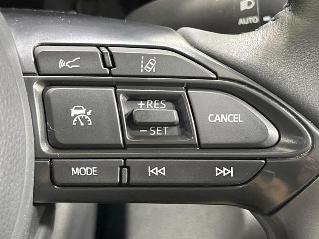 ヤリスクロス ハイブリッドZ 禁煙車 8型ナビ 全周囲カメラ フルセグ レーダークルーズ ブラインドスポットモニター 車線逸脱装置 ハーフレザーシート シートヒータ ステアリングヒーター LEDヘッド&フォグ ETC(6枚目)