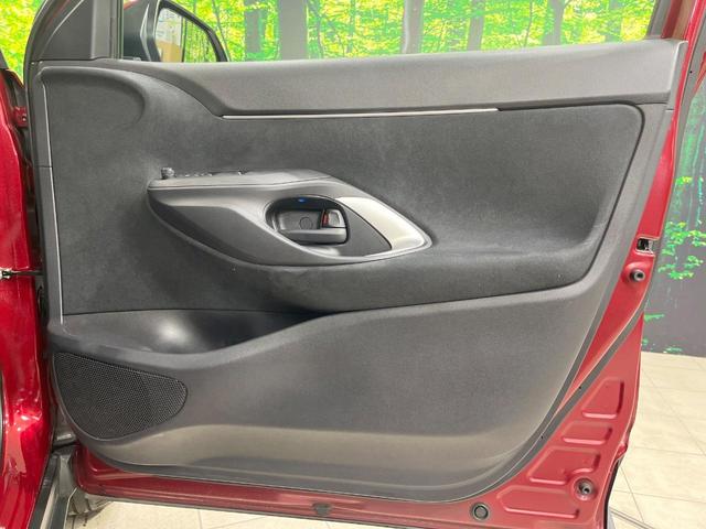 ヤリスクロス ハイブリッドZ 禁煙車 8型ナビ 全周囲カメラ フルセグ レーダークルーズ ブラインドスポットモニター 車線逸脱装置 ハーフレザーシート シートヒータ ステアリングヒーター LEDヘッド&フォグ ETC(31枚目)