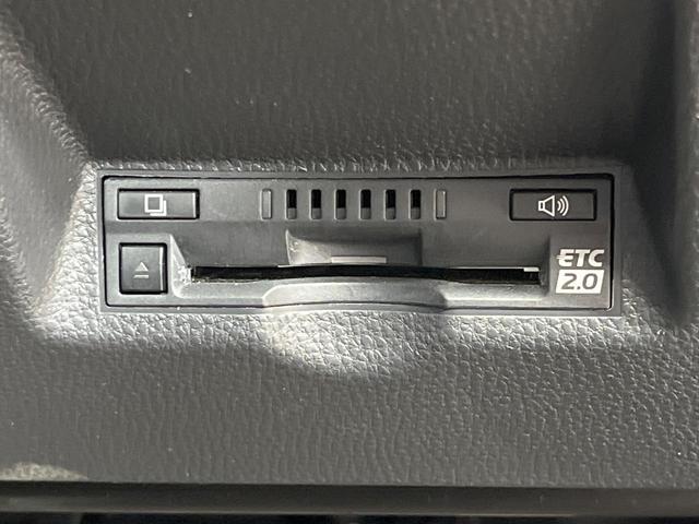 ヤリスクロス ハイブリッドZ 禁煙車 8型ナビ 全周囲カメラ フルセグ レーダークルーズ ブラインドスポットモニター 車線逸脱装置 ハーフレザーシート シートヒータ ステアリングヒーター LEDヘッド&フォグ ETC(32枚目)