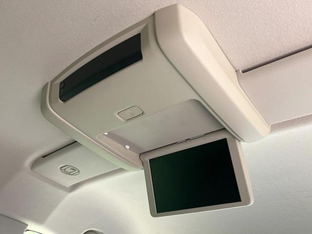 デリカD:5 G パワーパッケージ 禁煙車 後席モニター 純正ナビ フルセグ バックカメラ 両側電動ドア AC100V電源 クルーズコントロール HIDヘッド プライバシーガラス 横滑り防止装置 Bluetooth接続 ETC(3枚目)