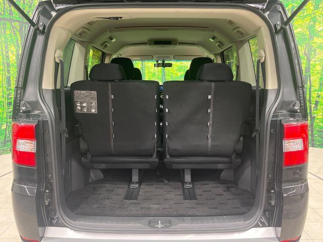 デリカD:5 G パワーパッケージ 禁煙車 後席モニター 純正ナビ フルセグ バックカメラ 両側電動ドア AC100V電源 クルーズコントロール HIDヘッド プライバシーガラス 横滑り防止装置 Bluetooth接続 ETC(11枚目)