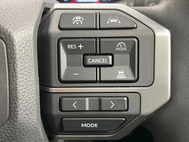 ランドクルーザー250 VX 禁煙車 サンルーフ 純正12.3ナビ 全周囲カメラ JBLサウンド 100V電源 衝突被害軽減 レーダークルーズ 電動リアゲート レザーシート 前席シートエアコン 純正18インチアルミ(9枚目)