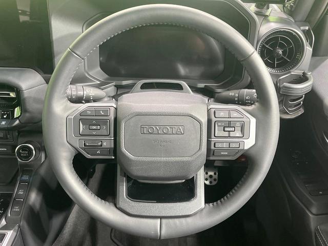 ランドクルーザー250 VX 禁煙車 サンルーフ 純正12.3ナビ 全周囲カメラ JBLサウンド 100V電源 衝突被害軽減 レーダークルーズ 電動リアゲート レザーシート 前席シートエアコン 純正18インチアルミ(14枚目)