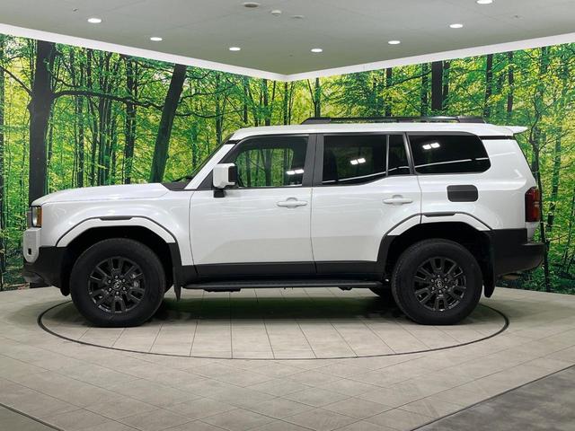 ランドクルーザー250 VX 禁煙車 サンルーフ 純正12.3ナビ 全周囲カメラ JBLサウンド 100V電源 衝突被害軽減 レーダークルーズ 電動リアゲート レザーシート 前席シートエアコン 純正18インチアルミ(31枚目)