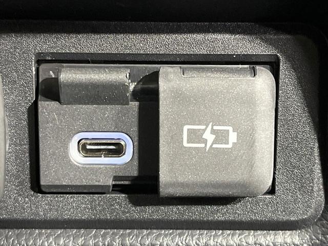 ランドクルーザー250 VX 禁煙車 サンルーフ 純正12.3ナビ 全周囲カメラ JBLサウンド 100V電源 衝突被害軽減 レーダークルーズ 電動リアゲート レザーシート 前席シートエアコン 純正18インチアルミ(41枚目)