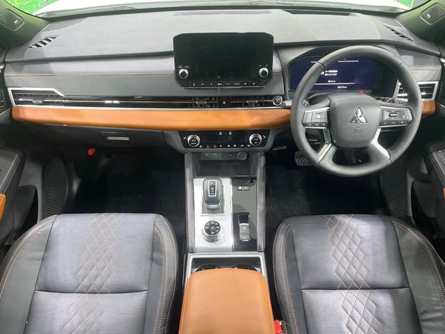 アウトランダーPHEV P 禁煙車 純正9型ナビ 全周囲カメラ 7人乗 衝突被害軽減 電動リアゲート コーナーセンサー シートヒーター スマートキー LEDヘッド ETC2.0 純正20インチアルミ(2枚目)