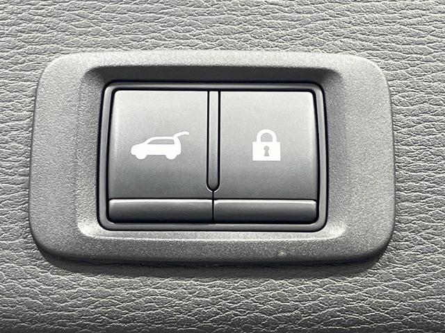 アウトランダーPHEV P 禁煙車 純正9型ナビ 全周囲カメラ 7人乗 衝突被害軽減 電動リアゲート コーナーセンサー シートヒーター スマートキー LEDヘッド ETC2.0 純正20インチアルミ(6枚目)