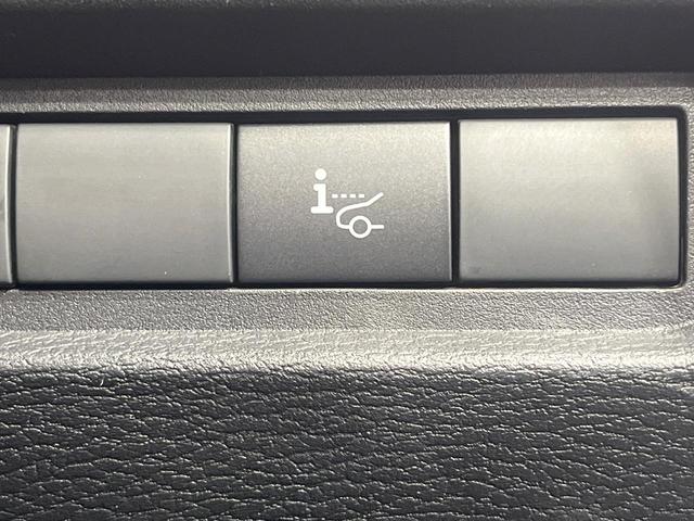 アウトランダーPHEV P 禁煙車 純正9型ナビ 全周囲カメラ 7人乗 衝突被害軽減 電動リアゲート コーナーセンサー シートヒーター スマートキー LEDヘッド ETC2.0 純正20インチアルミ(42枚目)