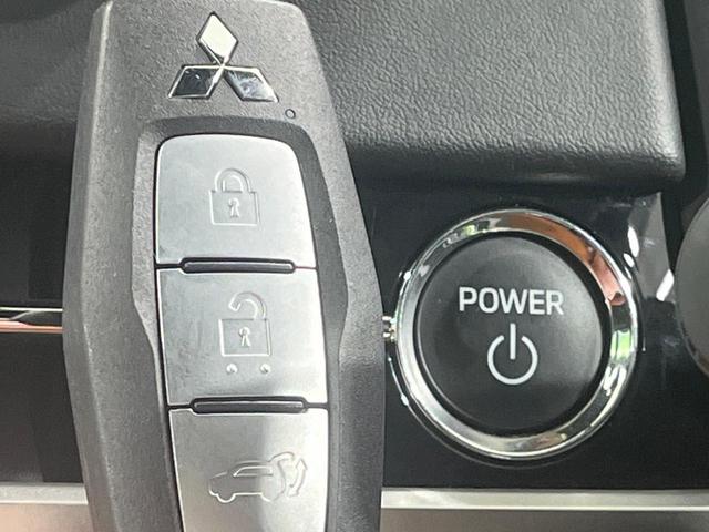 アウトランダーPHEV P 禁煙車 純正9型ナビ 全周囲カメラ 7人乗 衝突被害軽減 電動リアゲート コーナーセンサー シートヒーター スマートキー LEDヘッド ETC2.0 純正20インチアルミ(66枚目)