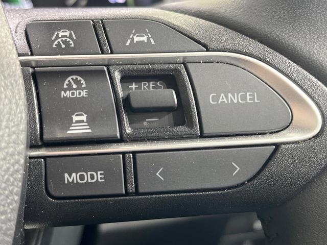 ノア ハイブリッドＳ－Ｚ　禁煙車　モデリスタエアロ　後席モニター　メーカー１０型ナビ　全周囲カメラ　快適利便パック　ブラインドスポットモニター　ユニバーサルサイドステップ　ブラインドスポットモニター　１００Ｖ電源　ＥＴＣ（8枚目）