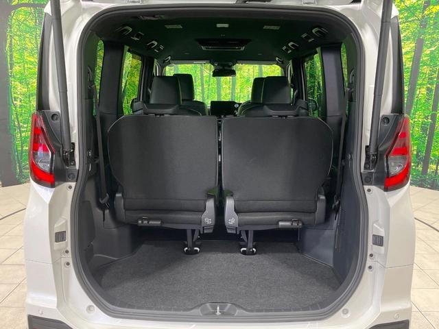 ノア ハイブリッドＳ－Ｚ　禁煙車　モデリスタエアロ　後席モニター　メーカー１０型ナビ　全周囲カメラ　快適利便パック　ブラインドスポットモニター　ユニバーサルサイドステップ　ブラインドスポットモニター　１００Ｖ電源　ＥＴＣ（35枚目）