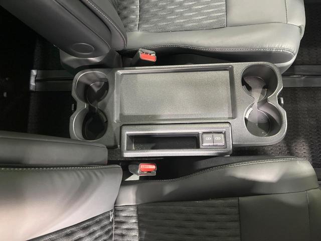 ノア ハイブリッドＳ－Ｚ　禁煙車　モデリスタエアロ　後席モニター　メーカー１０型ナビ　全周囲カメラ　快適利便パック　ブラインドスポットモニター　ユニバーサルサイドステップ　ブラインドスポットモニター　１００Ｖ電源　ＥＴＣ（41枚目）