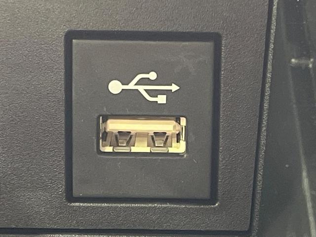 ノア ハイブリッドＳ－Ｚ　禁煙車　モデリスタエアロ　後席モニター　メーカー１０型ナビ　全周囲カメラ　快適利便パック　ブラインドスポットモニター　ユニバーサルサイドステップ　ブラインドスポットモニター　１００Ｖ電源　ＥＴＣ（54枚目）