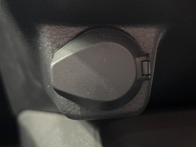 ノア ハイブリッドＳ－Ｚ　禁煙車　モデリスタエアロ　後席モニター　メーカー１０型ナビ　全周囲カメラ　快適利便パック　ブラインドスポットモニター　ユニバーサルサイドステップ　ブラインドスポットモニター　１００Ｖ電源　ＥＴＣ（62枚目）