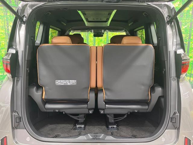 ヴェルファイアハイブリッド Ｚ　プレミア　登録済未使用車　サンルーフ　両側電動ドア　純正ＳＤナビ　全周囲カメラ　衝突被害軽減システム　電動リアゲート　レザーシート　前席シートエアコン　リアシートエアコン　コーナーセンサー　スマートキー（35枚目）