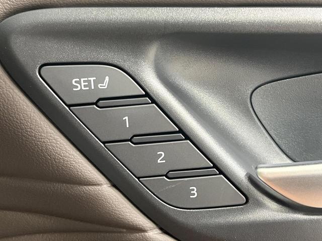 ヴェルファイアハイブリッド Ｚ　プレミア　登録済未使用車　サンルーフ　両側電動ドア　純正ＳＤナビ　全周囲カメラ　衝突被害軽減システム　電動リアゲート　レザーシート　前席シートエアコン　リアシートエアコン　コーナーセンサー　スマートキー（52枚目）