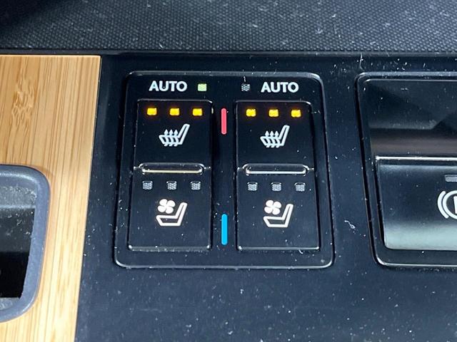 RX RX450hL 禁煙車 サンルーフ 12型ナビ フルセグ 全周囲カメラ ブラインドスポットモニター 4WD 電動リアゲート シートベンチレーション ステアリングヒーター ヘッドアップディスプレイ 100V電源 ETC(7枚目)