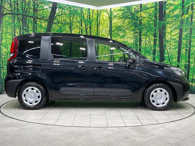 シエンタ ハイブリッドX 登録済未使用車 両側スライドドア レーダークルーズ 衝突被害軽減システム コーナーセンサー スマートキー LEDヘッド オートハイビーム 車線逸脱警報 オートライト オートエアコン 横滑り防止(28枚目)