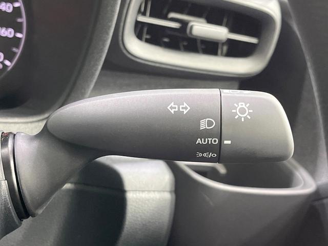 シエンタ ハイブリッドX 登録済未使用車 両側スライドドア レーダークルーズ 衝突被害軽減システム コーナーセンサー スマートキー LEDヘッド オートハイビーム 車線逸脱警報 オートライト オートエアコン 横滑り防止(36枚目)