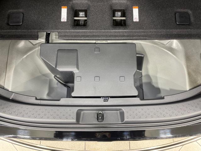 シエンタ ハイブリッドX 登録済未使用車 両側スライドドア レーダークルーズ 衝突被害軽減システム コーナーセンサー スマートキー LEDヘッド オートハイビーム 車線逸脱警報 オートライト オートエアコン 横滑り防止(49枚目)