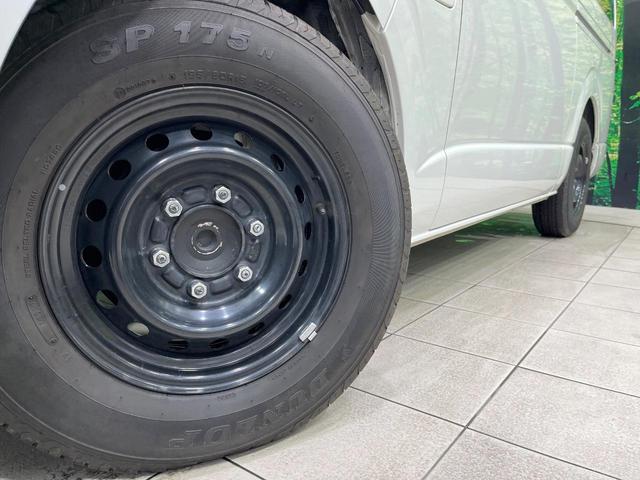 ハイエースバン スーパーGL ダークプライムII 禁煙車 純正ナビ バックカメラ フルセグTV 両側電動ドア セーフティセンス 100V電源 コーナーセンサー スマートキー LEDヘッド ETC2.0 Bluetooth CD/DVD再生(13枚目)