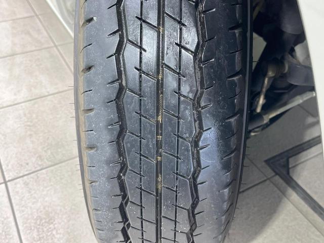 ハイエースバン スーパーGL ダークプライムII 禁煙車 純正ナビ バックカメラ フルセグTV 両側電動ドア セーフティセンス 100V電源 コーナーセンサー スマートキー LEDヘッド ETC2.0 Bluetooth CD/DVD再生(22枚目)