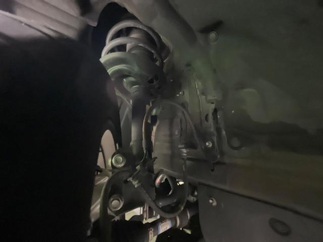 ヴェルファイアハイブリッド Z プレミア 禁煙車 左右独立ムーンルーフ フリップダウンモニター メーカー14型ナビ 全周囲カメラ チームメイト ブラインドスポットモニター デジタルインナーミラー 100V電源 パワーバックドア ETC(21枚目)