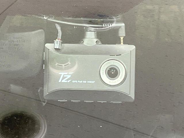 ヴェルファイアハイブリッド Z プレミア 禁煙車 左右独立ムーンルーフ フリップダウンモニター メーカー14型ナビ 全周囲カメラ チームメイト ブラインドスポットモニター デジタルインナーミラー 100V電源 パワーバックドア ETC(27枚目)