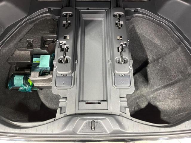 ヴェルファイアハイブリッド Z プレミア 禁煙車 左右独立ムーンルーフ フリップダウンモニター メーカー14型ナビ 全周囲カメラ チームメイト ブラインドスポットモニター デジタルインナーミラー 100V電源 パワーバックドア ETC(33枚目)