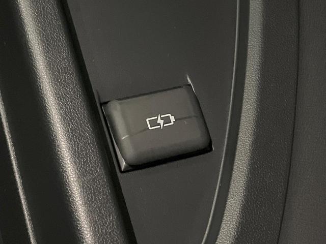 ヴェルファイアハイブリッド Z プレミア 禁煙車 左右独立ムーンルーフ フリップダウンモニター メーカー14型ナビ 全周囲カメラ チームメイト ブラインドスポットモニター デジタルインナーミラー 100V電源 パワーバックドア ETC(43枚目)