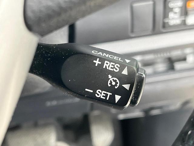 ヴォクシー ZS 煌III 禁煙車 後席モニター 10型ナビ フルセグ バックカメラ 両側電動ドア クルコン ETC 衝突被害軽減 ハーフレザーシート コーナーセンサー スマートキー LEDヘッド ビルトインETC(7枚目)