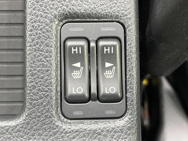 インプレッサスポーツハイブリッド ハイブリッド２．０ｉ－Ｓアイサイト　禁煙車　純正ナビ　バックカメラ　アイサイト　レーダークルーズ　ブラックレザーセレクション　レーンアシスト　シートヒーター　デジタルインナーミラー　純正１７インチＡＷ　フルセグ　Ｂｌｕｅｔｏｏｔｈ（6枚目）