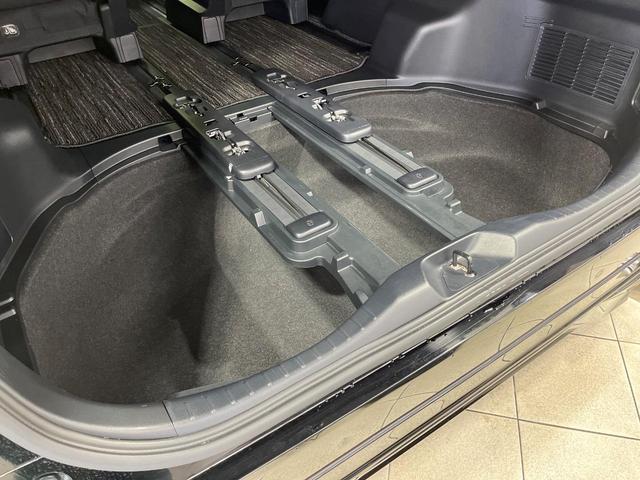 アルファード ２．５Ｓ　タイプゴールドＩＩ　禁煙車　サンルーフ　モデリスタエアロ　９型ナビ　バックカメラ　両側電動ドア　電動リアゲート　セーフティセンス　レーダークルーズ　レーンアシスト　オートマチックハイビーム　クリアランスソナー　ＥＴＣ（42枚目）