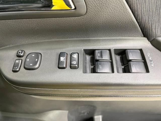 ヴェルファイア ２．４Ｚ　プラチナムセレクション　禁煙車　純正ナビ　バックカメラ　両側電動ドア　電動リアゲート　デジタルインナーミラー　クリアランスソナー　ＨＩＤヘッド　オートライト　純正１８インチＡＷ　オットマン　プライバシーガラス　ＥＴＣ（41枚目）