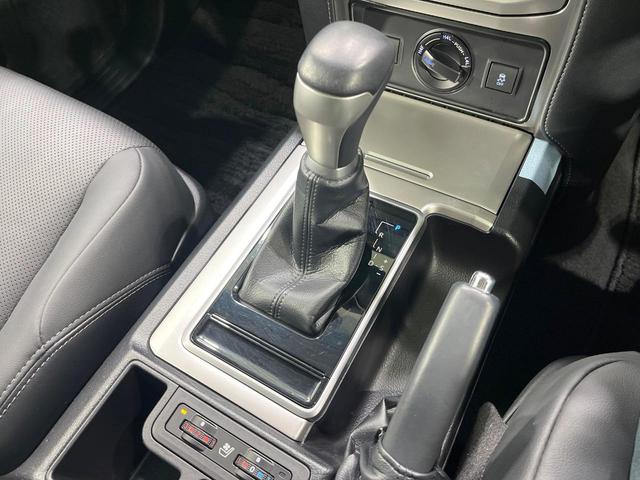 ランドクルーザープラド ＴＸ　Ｌパッケージ　マットブラックエディション　禁煙車　９型ナビ　全周囲カメラ　フルセグ　黒革シート　シートベンチレーション　パワーシート　セーフティセンス　レーダークルーズ　レーンアシスト　オートマチックハイビーム　クリアランスソナー　ＥＴＣ（21枚目）