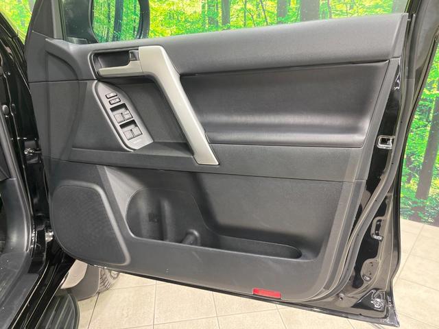 ランドクルーザープラド ＴＸ　Ｌパッケージ　マットブラックエディション　禁煙車　９型ナビ　全周囲カメラ　フルセグ　黒革シート　シートベンチレーション　パワーシート　セーフティセンス　レーダークルーズ　レーンアシスト　オートマチックハイビーム　クリアランスソナー　ＥＴＣ（44枚目）