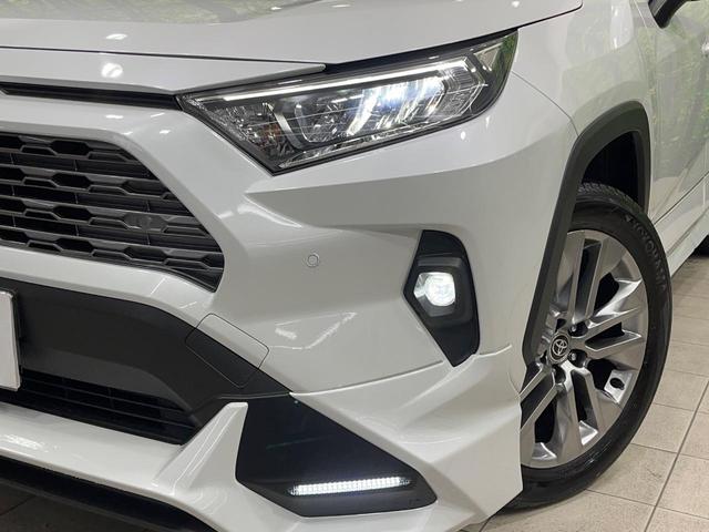 ＲＡＶ４ Ｇ　Ｚパッケージ　禁煙車　ＴＲＤフルエアロ　純正１０型ナビ　全周囲カメラ　デジタルインナーミラー　電動リアゲート　レーダークルーズ　ブラインドスポットモニター　前席シートエアコン　パワーシート　ＨＤＭＩ　純正１９ＡＷ（12枚目）