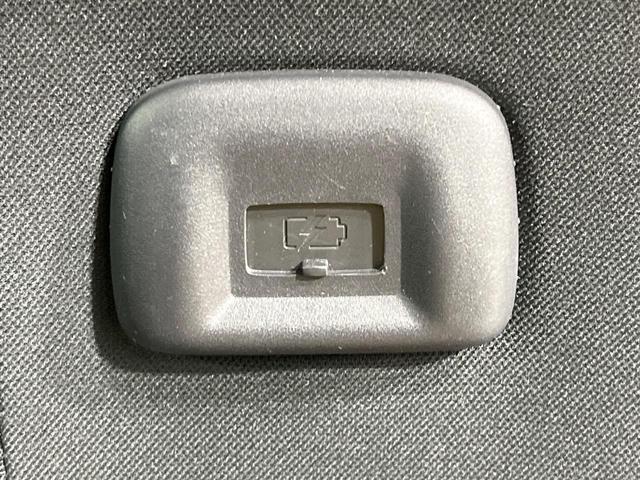 セレナ ハイウェイスターＶ　禁煙車　後席モニター　純正１０型ナビ　全方位カメラ　プロパイロット　デジタルインナーミラー　ブラインドスポットモニター　両側電動ドア　後席エアコン　コーナーセンサー　車線逸脱防止　ＬＥＤヘッドライト（61枚目）