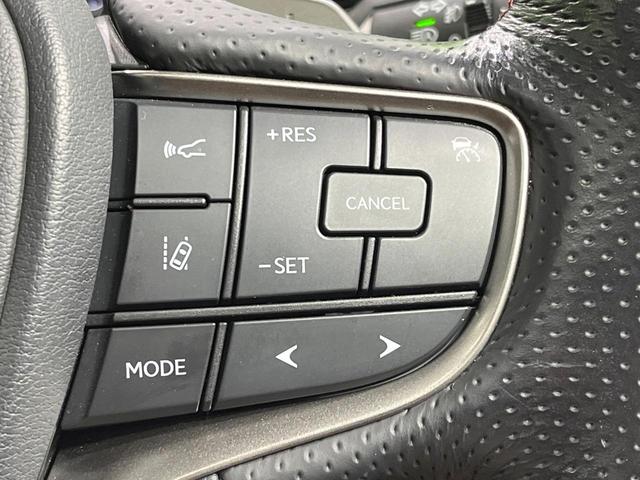 ＵＸ ＵＸ２５０ｈ　Ｆスポーツ　禁煙車　サンルーフ　純正１０型ナビ　フルセグ　バックカメラ　ブラインドスポットモニター　セーフティセンス　クリアランスソナー　赤革シート　パワーシート　シートヒーター　電動リアゲート　ＥＴＣ（6枚目）