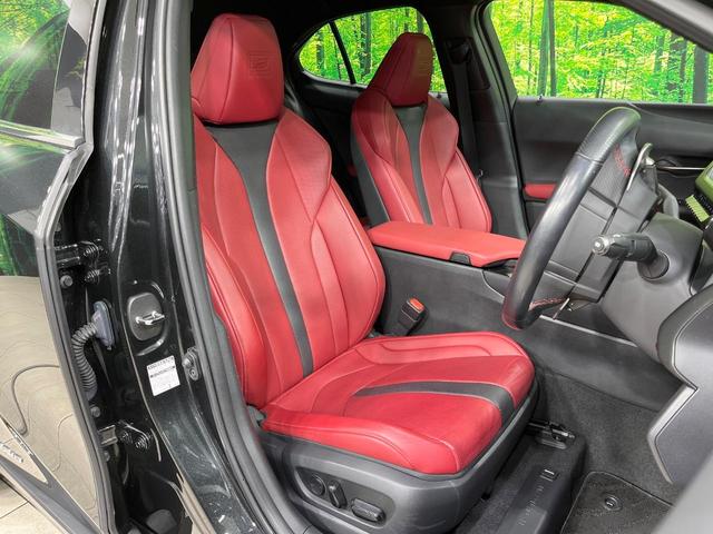 ＵＸ ＵＸ２５０ｈ　Ｆスポーツ　禁煙車　サンルーフ　純正１０型ナビ　フルセグ　バックカメラ　ブラインドスポットモニター　セーフティセンス　クリアランスソナー　赤革シート　パワーシート　シートヒーター　電動リアゲート　ＥＴＣ（8枚目）