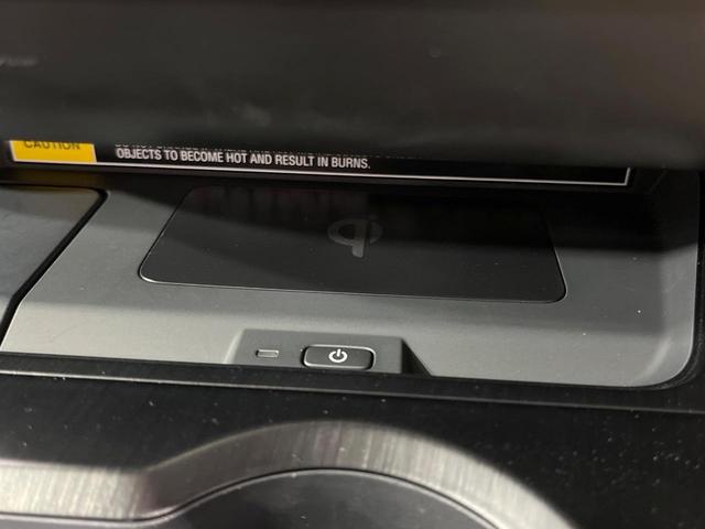 ＵＸ ＵＸ２５０ｈ　Ｆスポーツ　禁煙車　サンルーフ　純正１０型ナビ　フルセグ　バックカメラ　ブラインドスポットモニター　セーフティセンス　クリアランスソナー　赤革シート　パワーシート　シートヒーター　電動リアゲート　ＥＴＣ（43枚目）