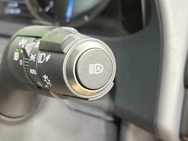 ＵＸ ＵＸ２５０ｈ　Ｆスポーツ　禁煙車　サンルーフ　純正１０型ナビ　フルセグ　バックカメラ　ブラインドスポットモニター　セーフティセンス　クリアランスソナー　赤革シート　パワーシート　シートヒーター　電動リアゲート　ＥＴＣ（49枚目）